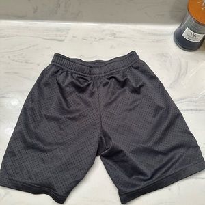 Nike boys size 7 shorts